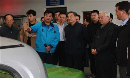 做强新能源汽车&nbsp;&nbsp;&nbsp;&nbsp;&nbsp;推动“绿色经济”发展
