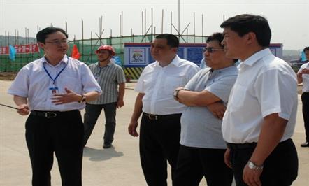 市委书记罗强到新能源汽车基地调研