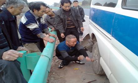 处处都见富临情