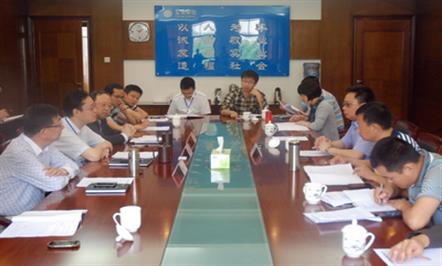 涪城区副区长邓辉星现场调研 为富临集团发展排忧解难