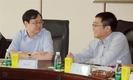 集团公司高层管理人员赴新希望集团考察学习